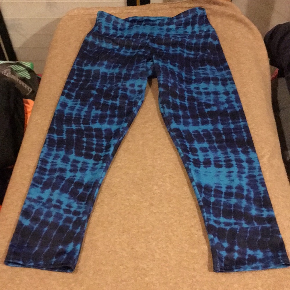 Dark blue and teal green Onzie leggings size XS